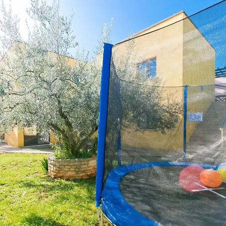 Alpa-4 By Interhome *