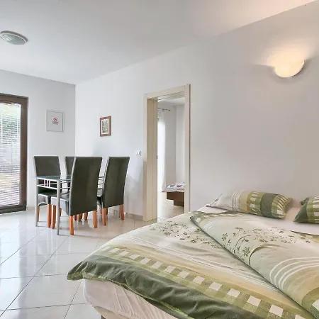 Alpa-4 By Interhome