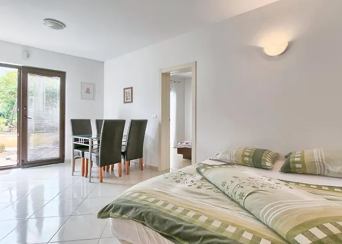 Alpa-4 By Interhome